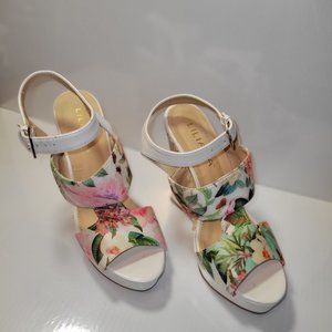 Liliana CE25 White Floral Leatherette Wedge Cork Platform Sandals Size 7.5